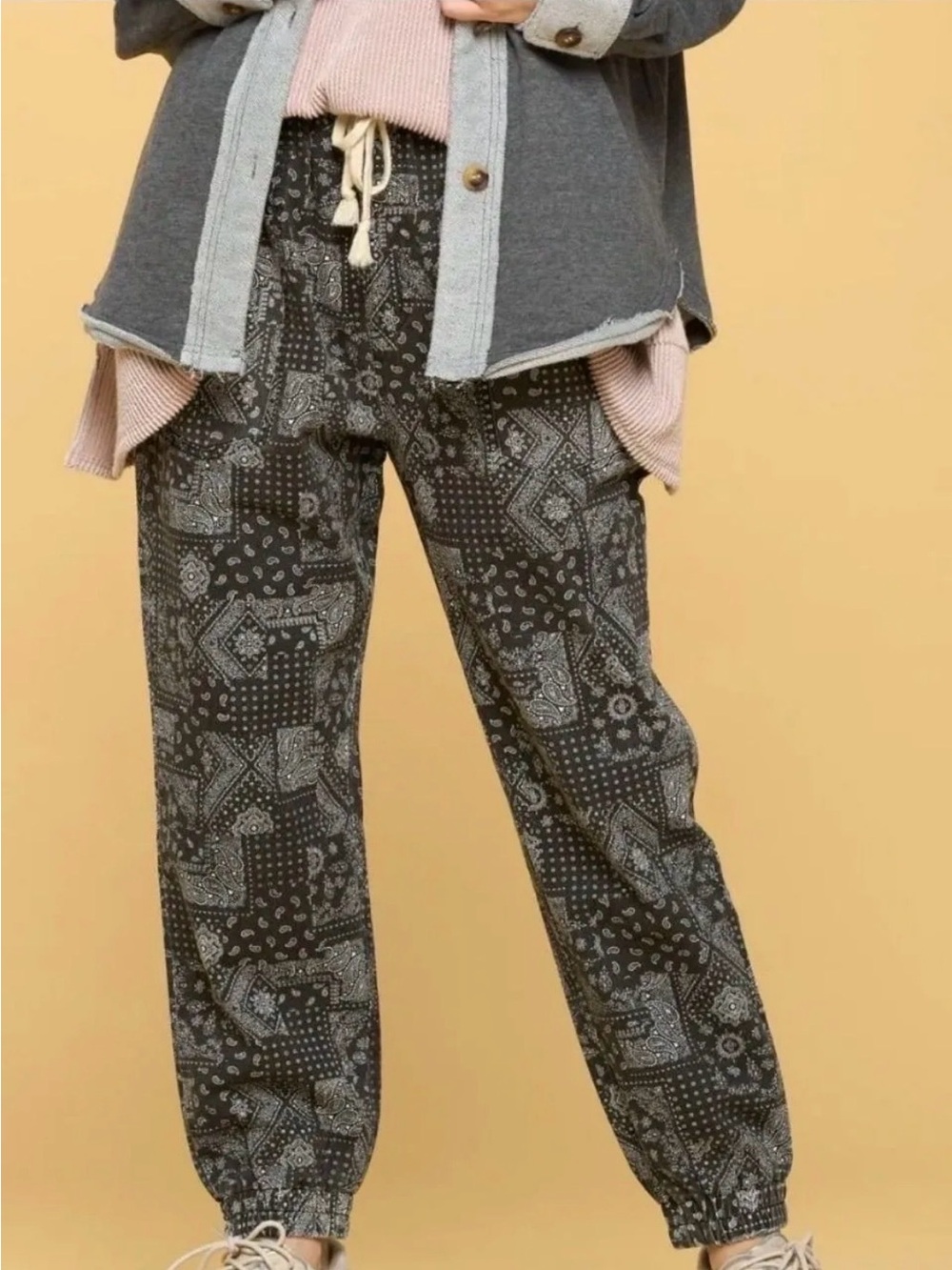 Bandana Print Drawstring Joggers in Black & Gray